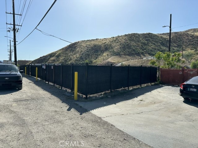 17559 Sierra Highway Property Photo 36