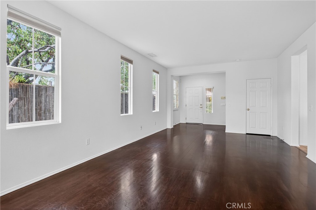 1908 Blazewood Street Property Photo 4