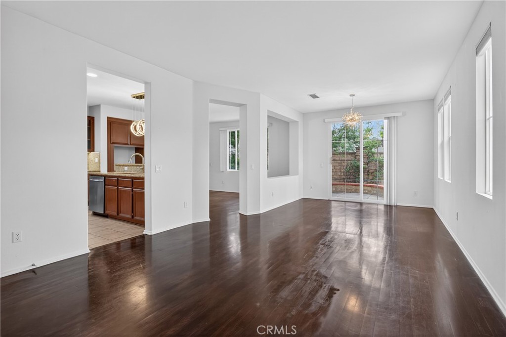 1908 Blazewood Street Property Photo 8