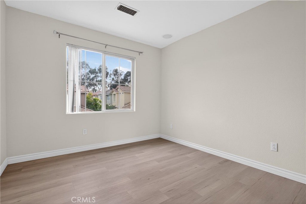 1908 Blazewood Street Property Photo 32