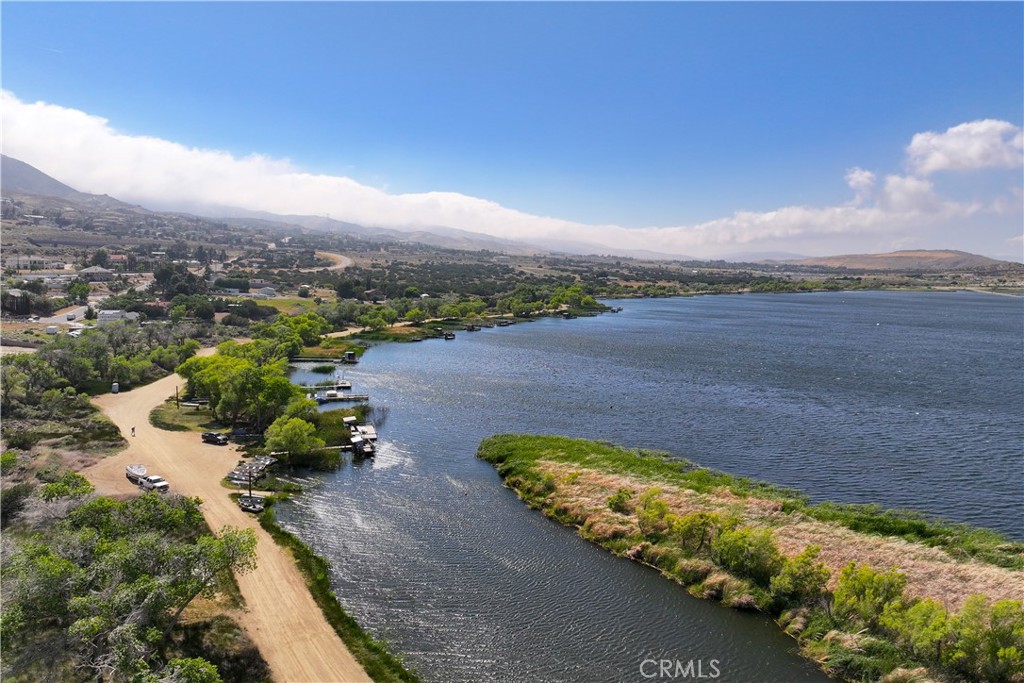 658 E Lago Lindo Rd Property Photo 2