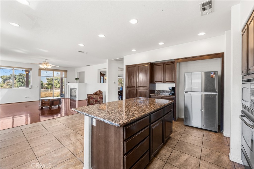 658 E Lago Lindo Rd Property Photo 34