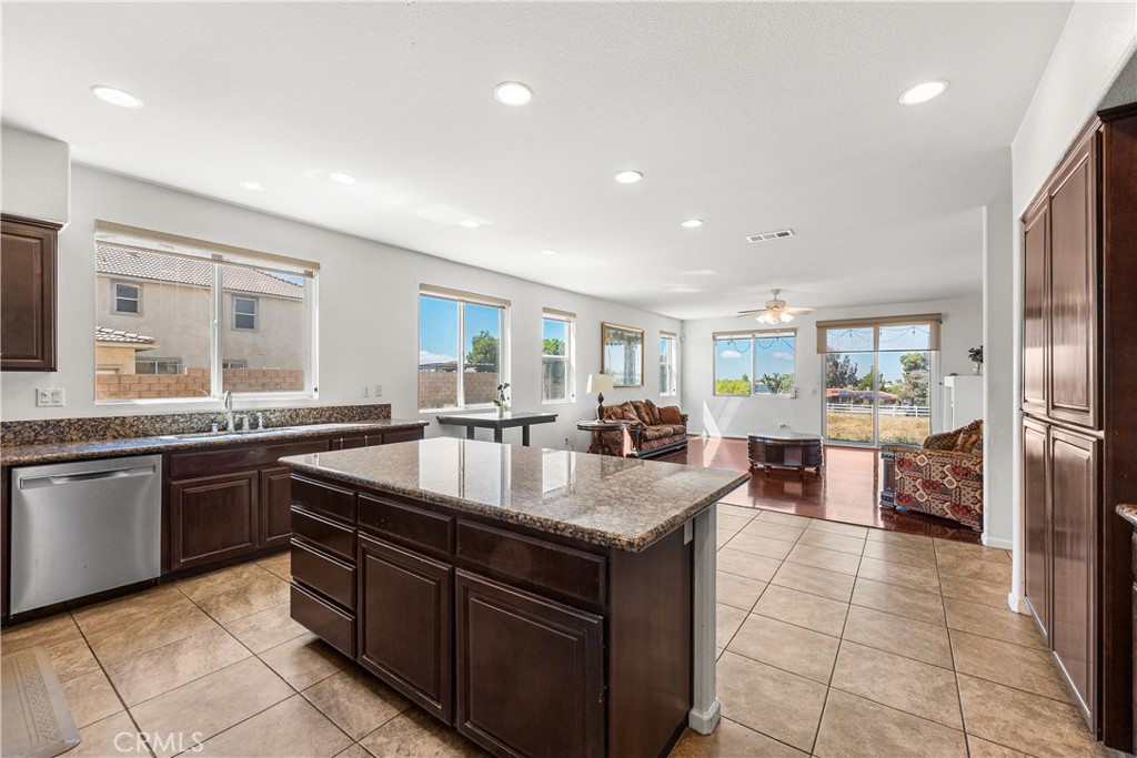 658 E Lago Lindo Rd Property Photo 35