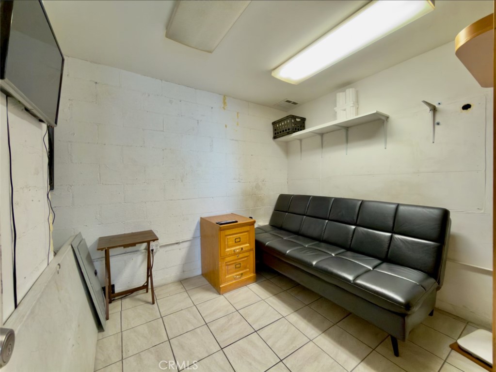 1423 Truman St Property Photo 11
