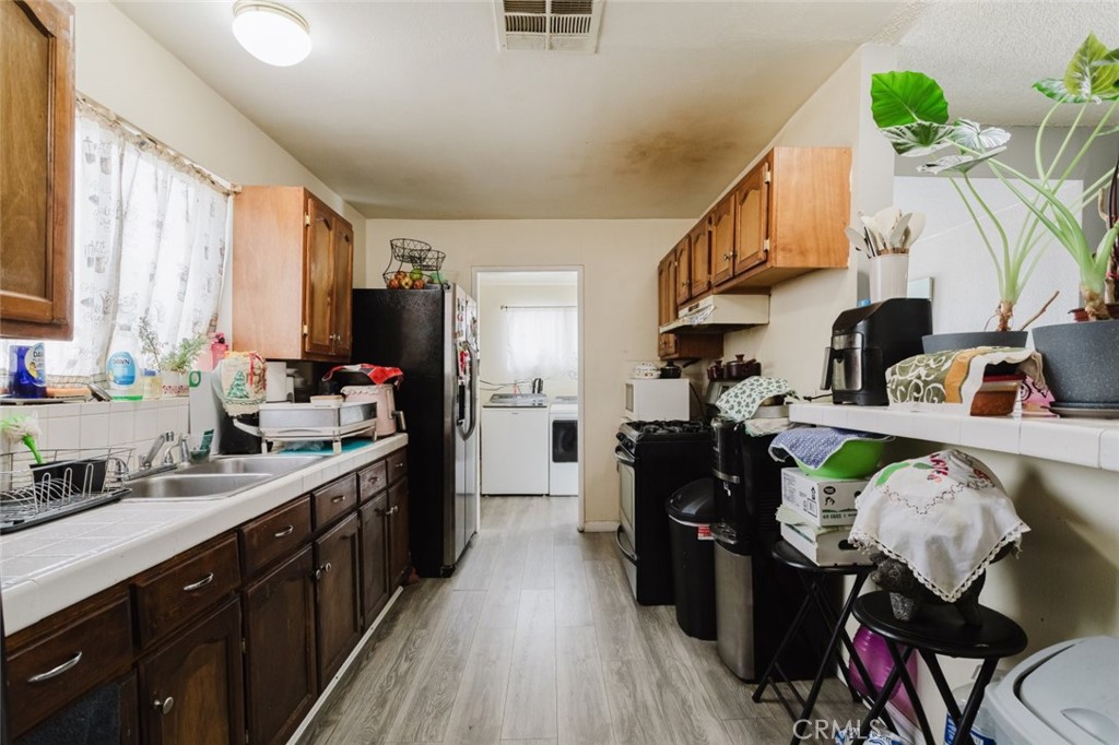 45437 Andale Avenue Property Photo 11