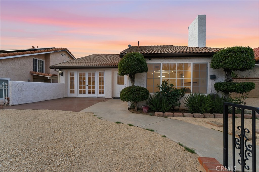 15863 Foothill Property Photo 1