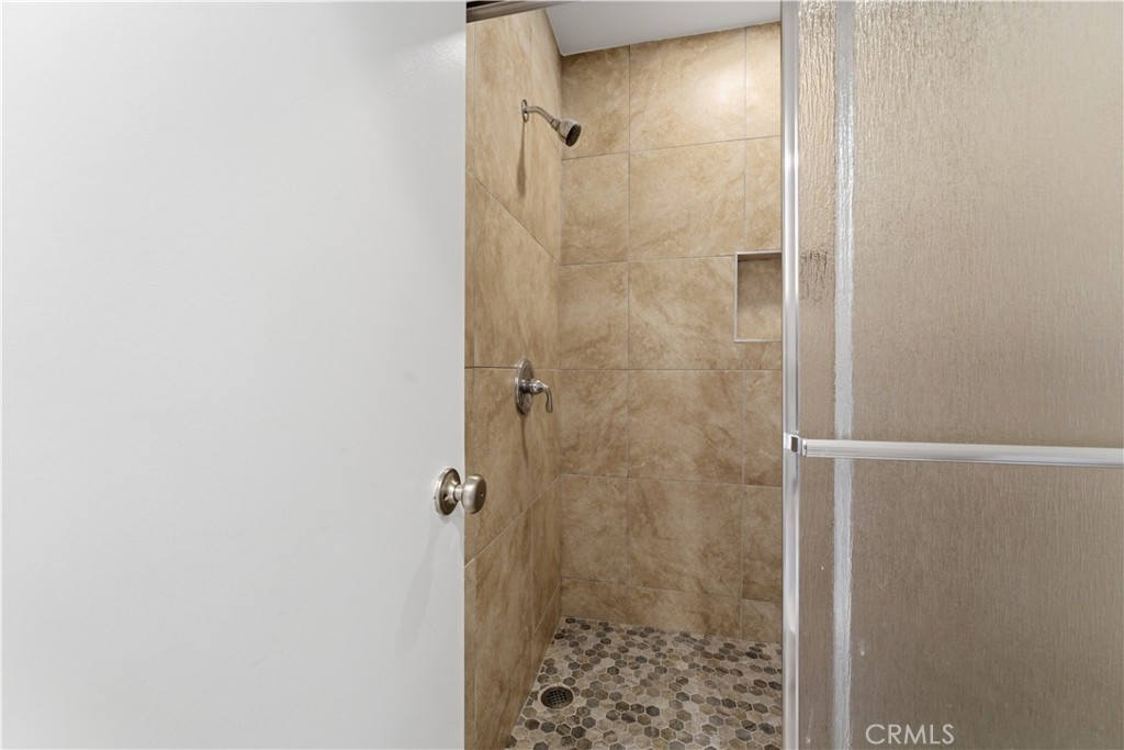 15863 Foothill Property Photo 34