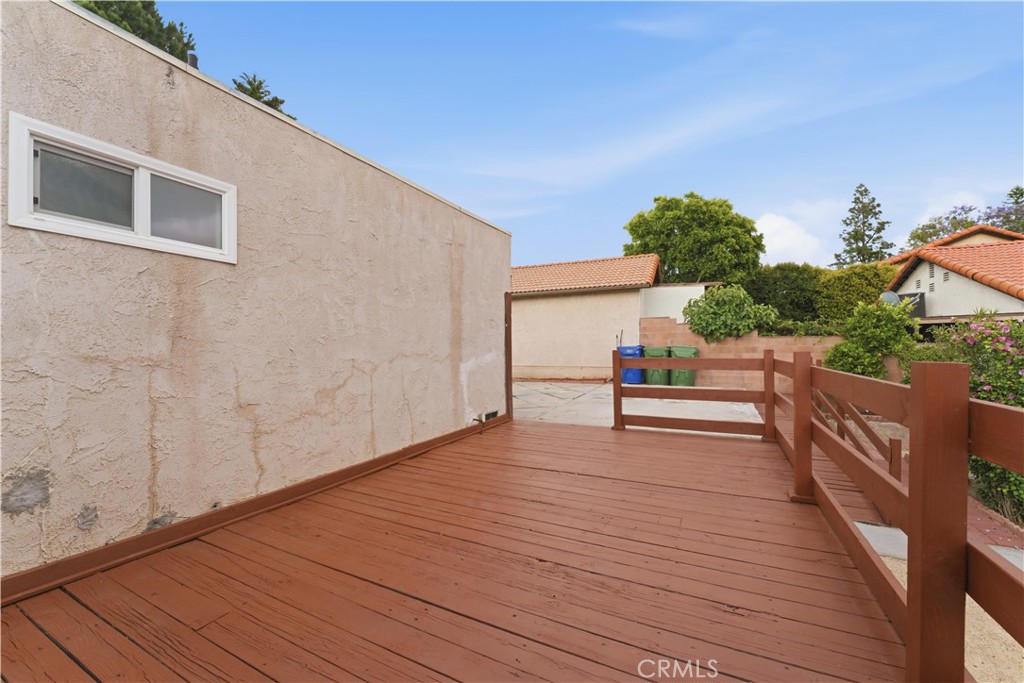 15863 Foothill Property Photo 39