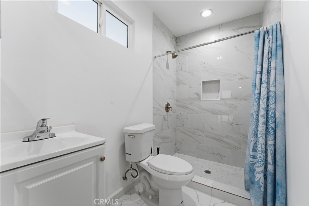 15863 Foothill Property Photo 43