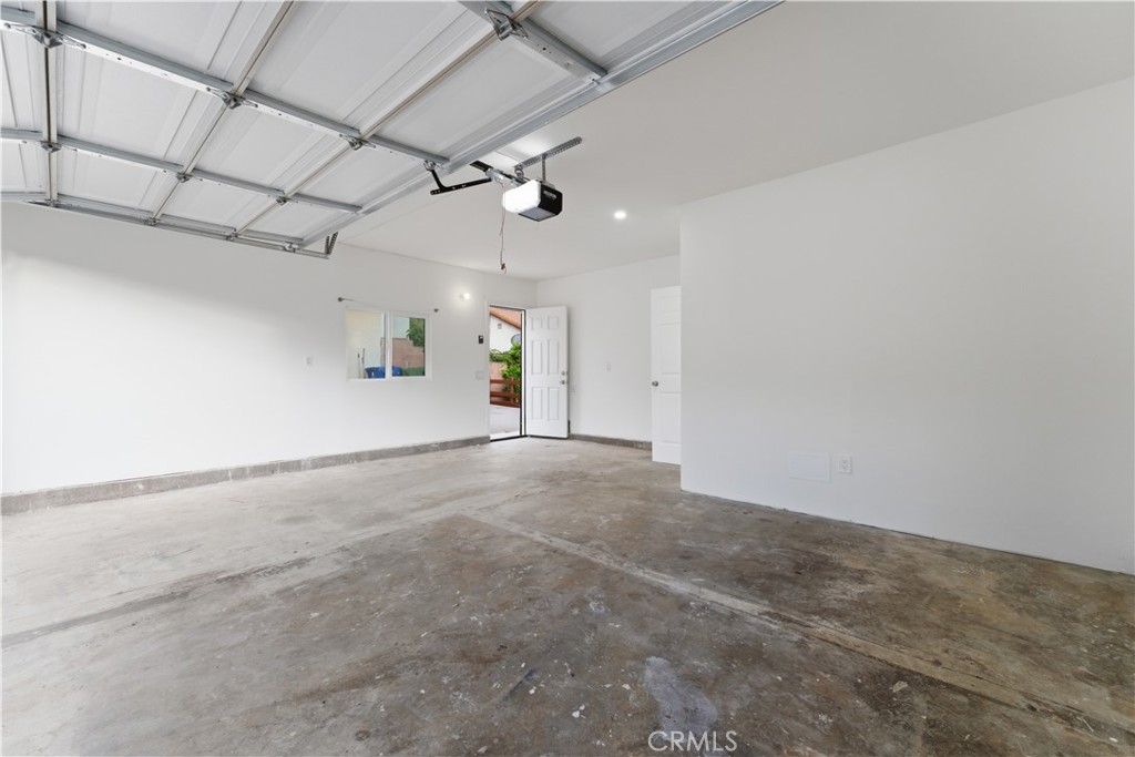 15863 Foothill Property Photo 44