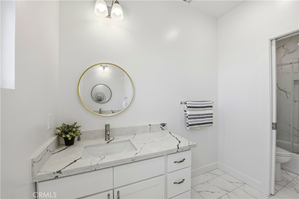 604 Nomad Court Property Photo 33