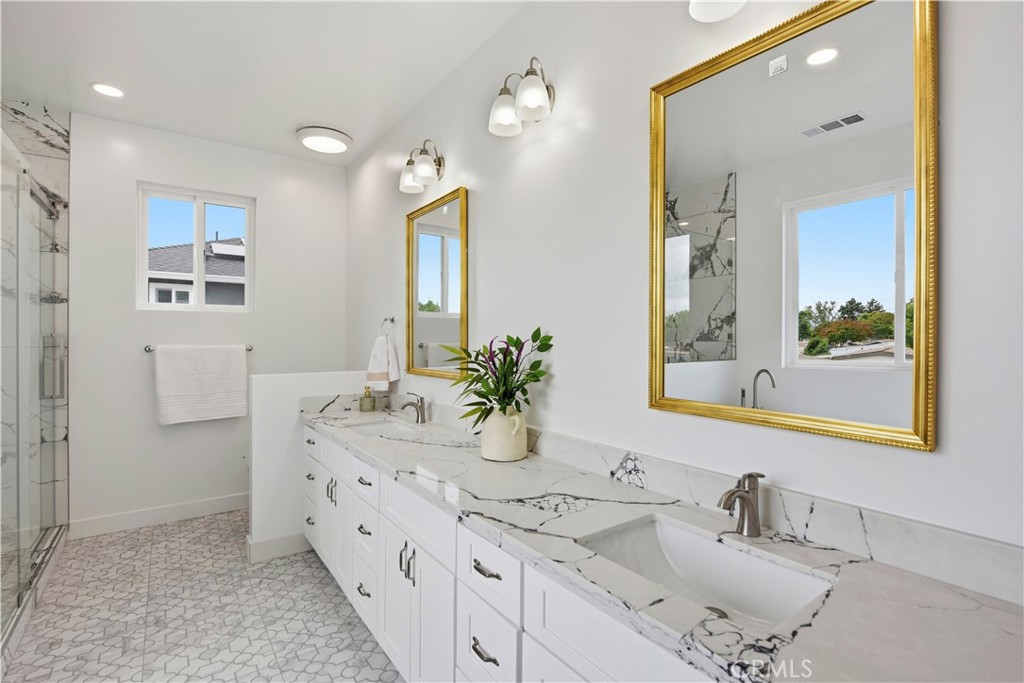 604 Nomad Court Property Photo 34