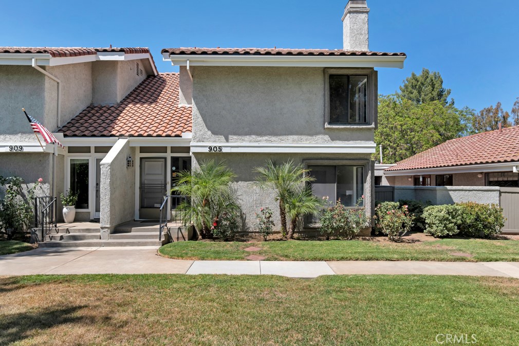 905 Thistlegate Property Photo 1