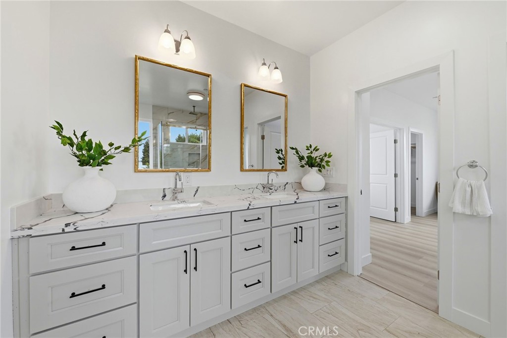 609 Nomad Court Property Photo 27