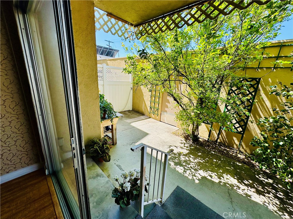 6225 Coldwater Canyon Avenue 117 Property Photo 28