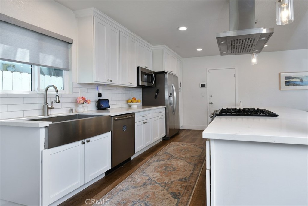 13753 Calvert Property Photo 25