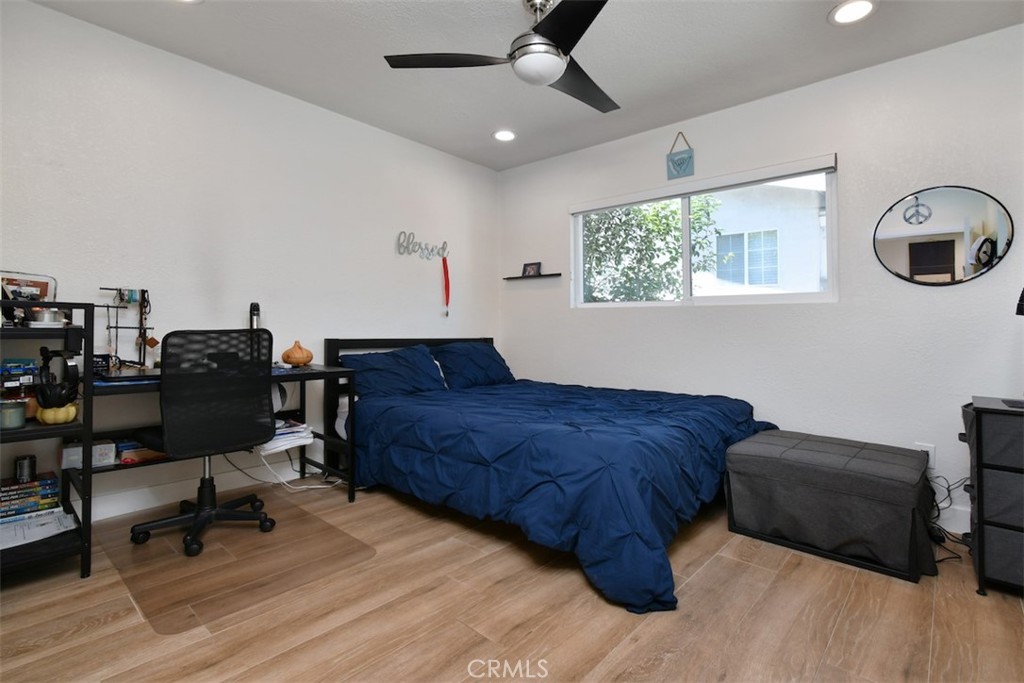 13753 Calvert Property Photo 31