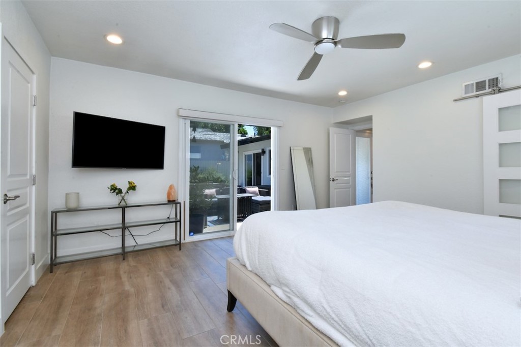 13753 Calvert Property Photo 37