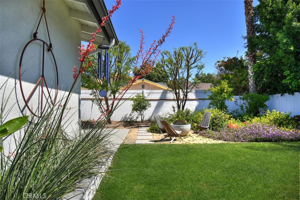 13753 Calvert Property Photo 46