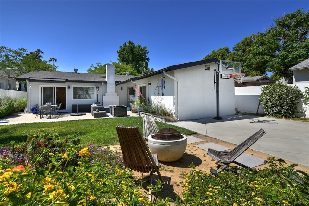 13753 Calvert Property Photo 51