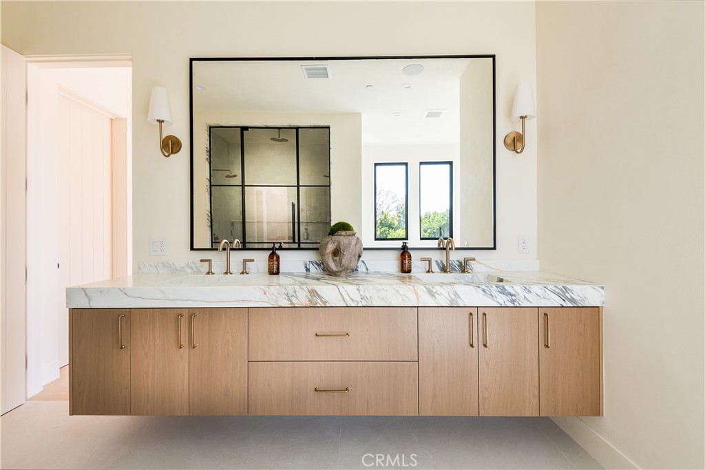5421 Bothwell Property Photo 30