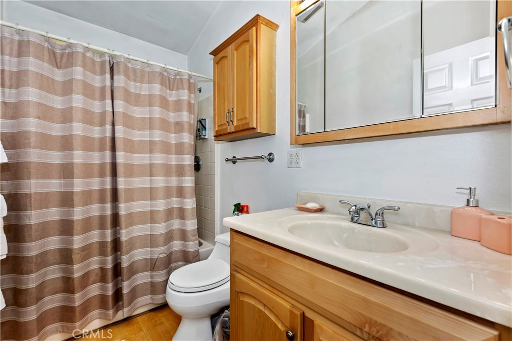 329 E Sherwood Boulevard Property Photo 13