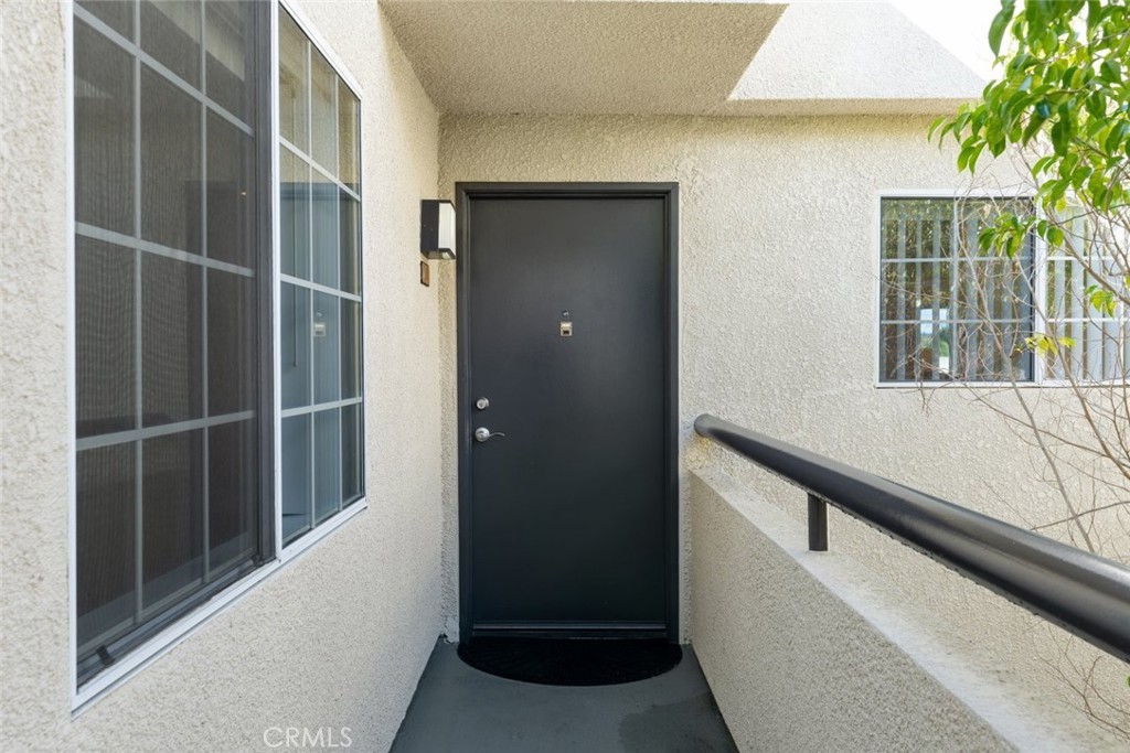5500 Owensmouth Avenue 331 Property Photo 1