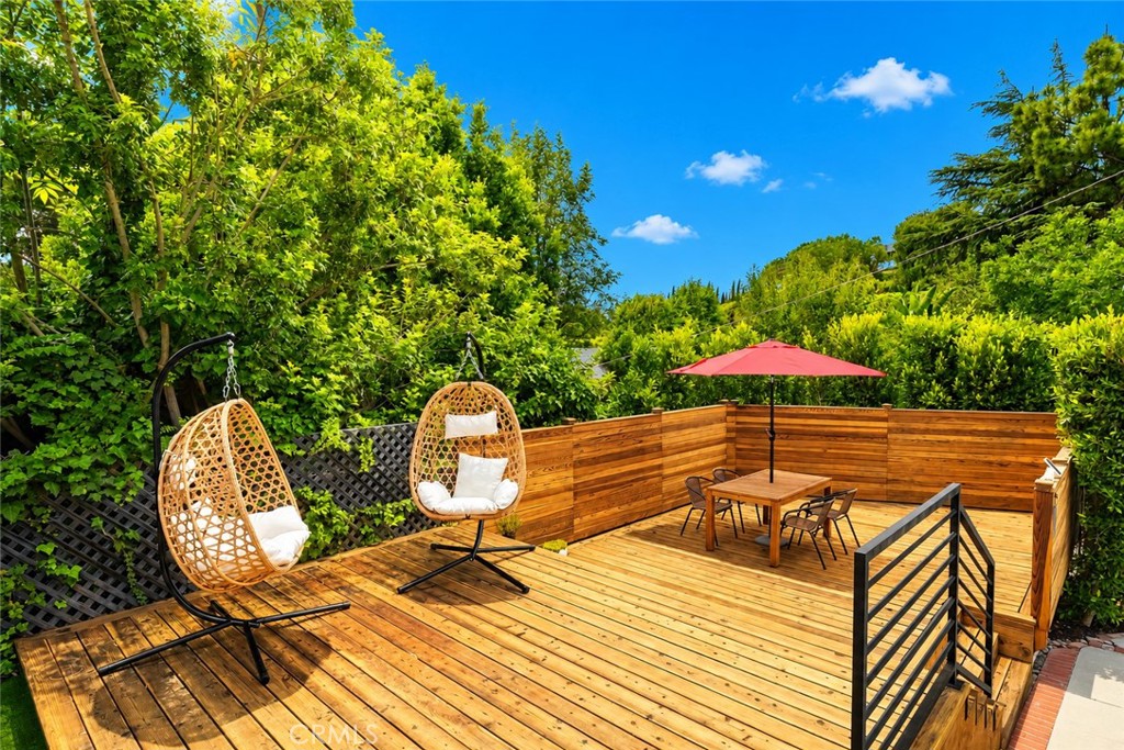 13082 Blairwood Drive Property Photo 6