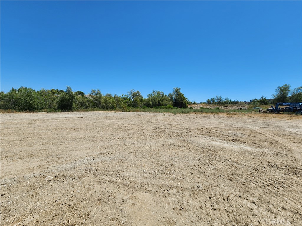 24000 Hidden Ridge Road Property Photo 3