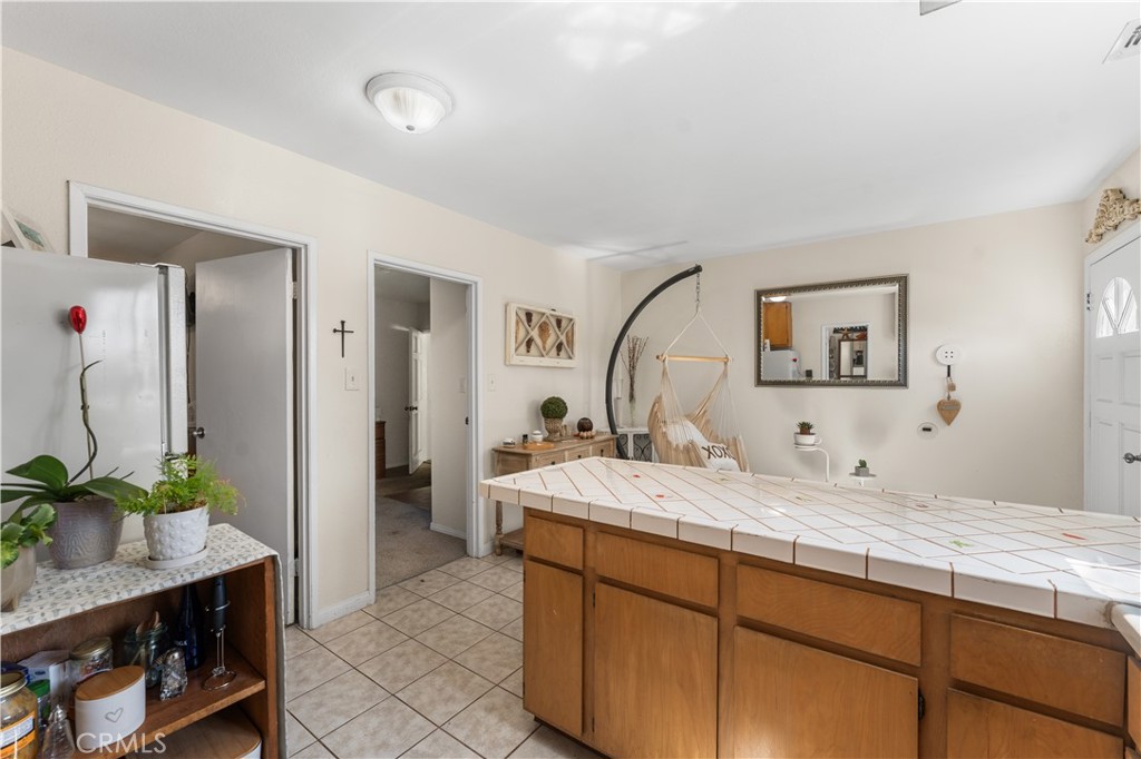 13007 Glenoaks Boulevard Property Photo 41