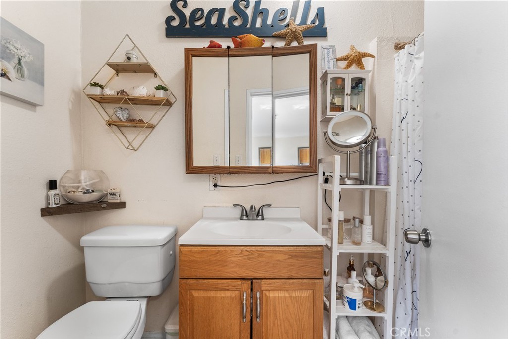 13007 Glenoaks Boulevard Property Photo 45