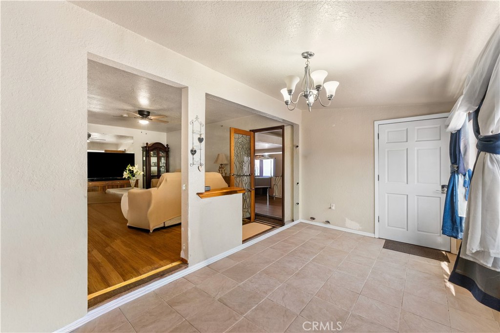 13007 Glenoaks Boulevard Property Photo 54