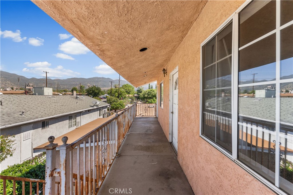 13007 Glenoaks Boulevard Property Photo 59