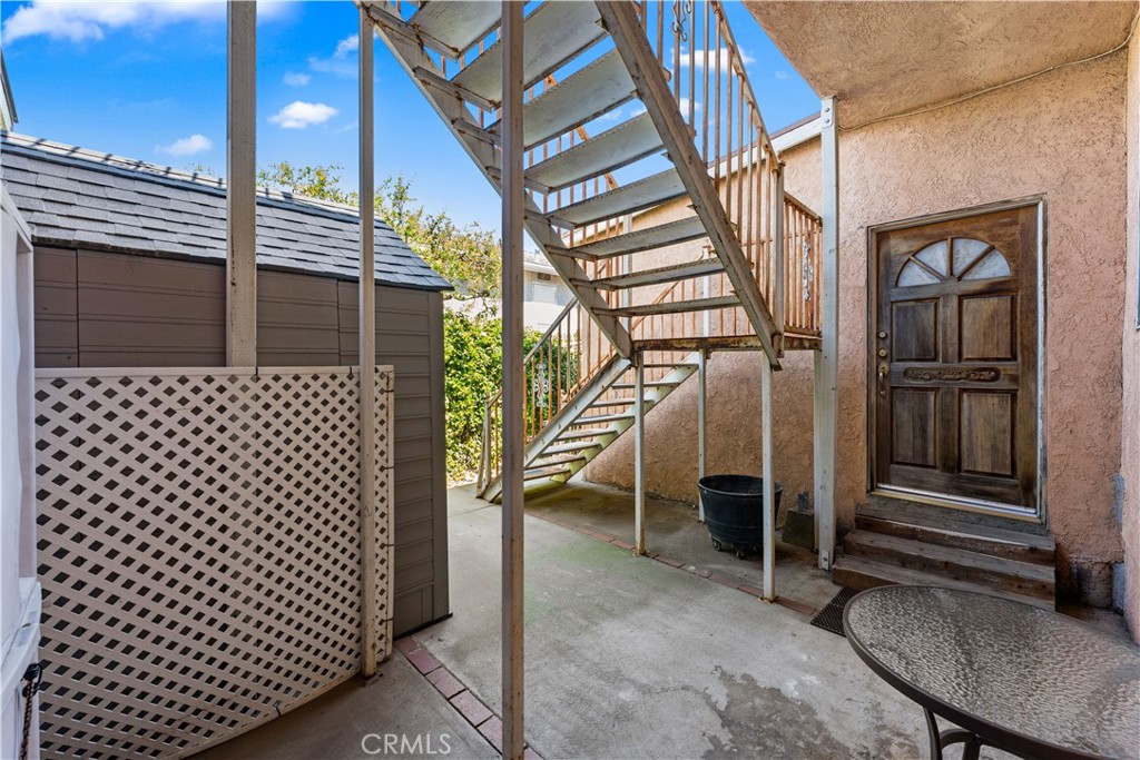 13007 Glenoaks Boulevard Property Photo 60