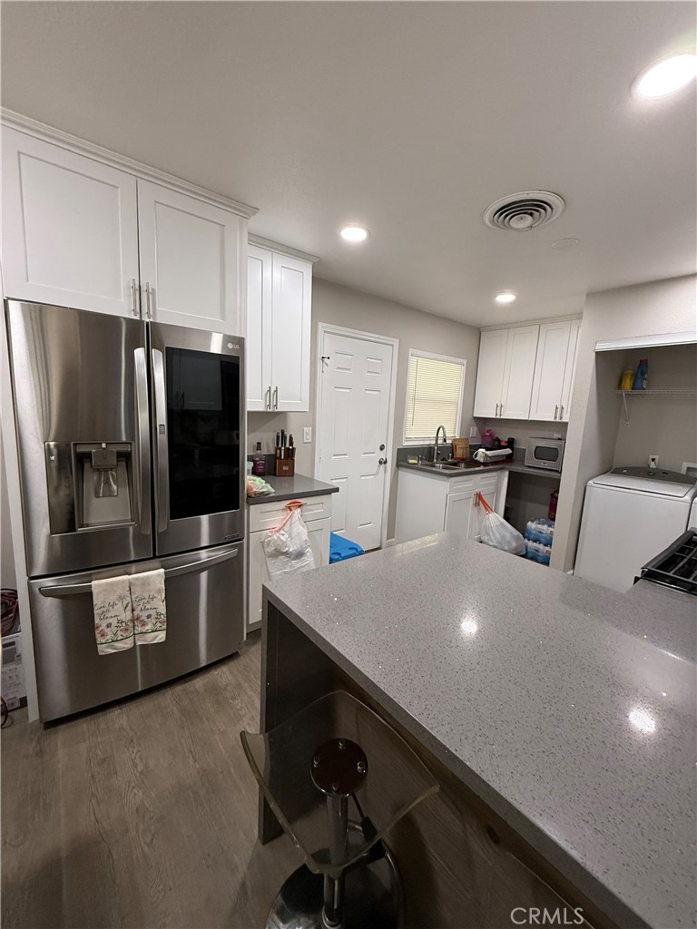 38321 Rosemarie Street Property Photo 2