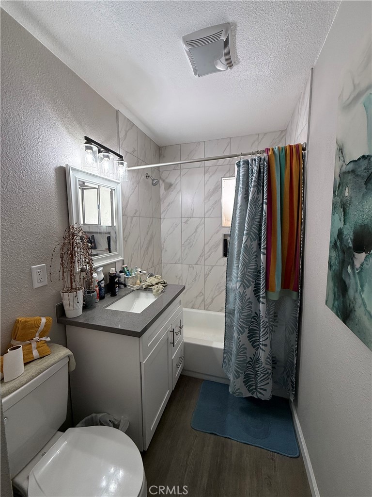 38321 Rosemarie Street Property Photo 6