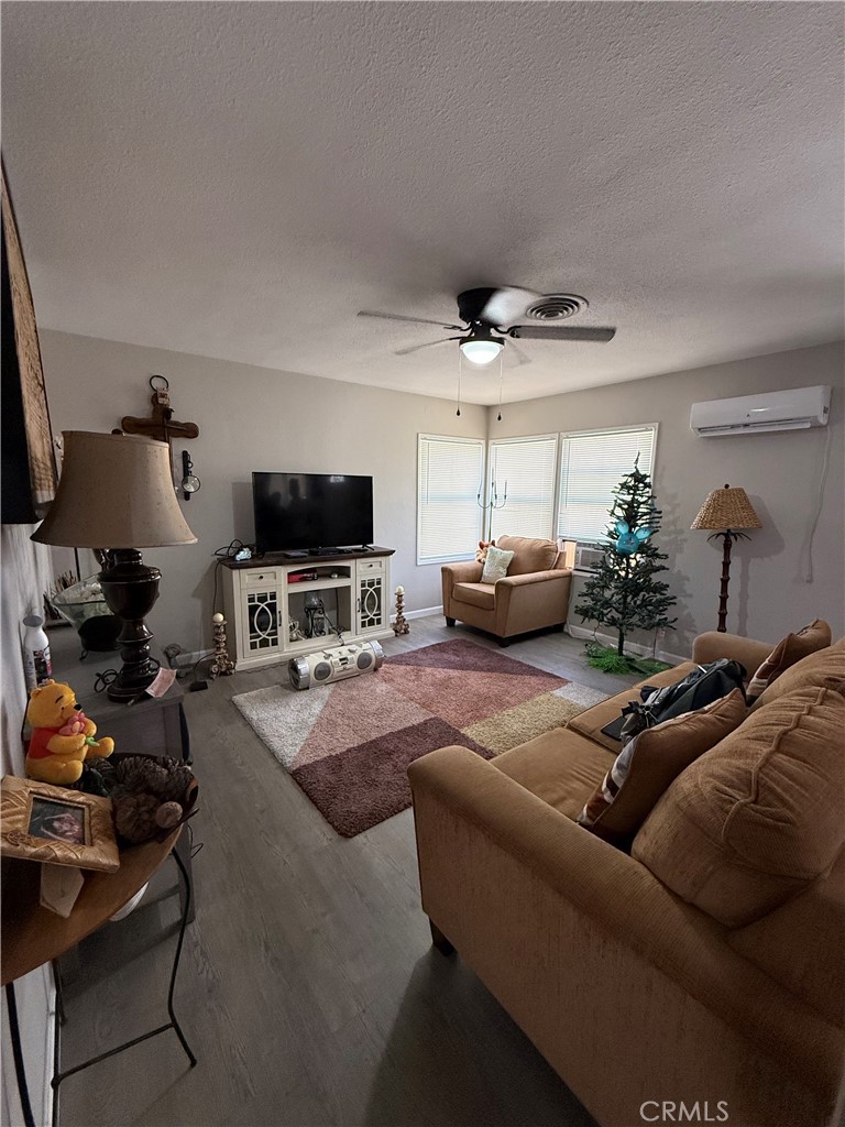 38321 Rosemarie Street Property Photo 11