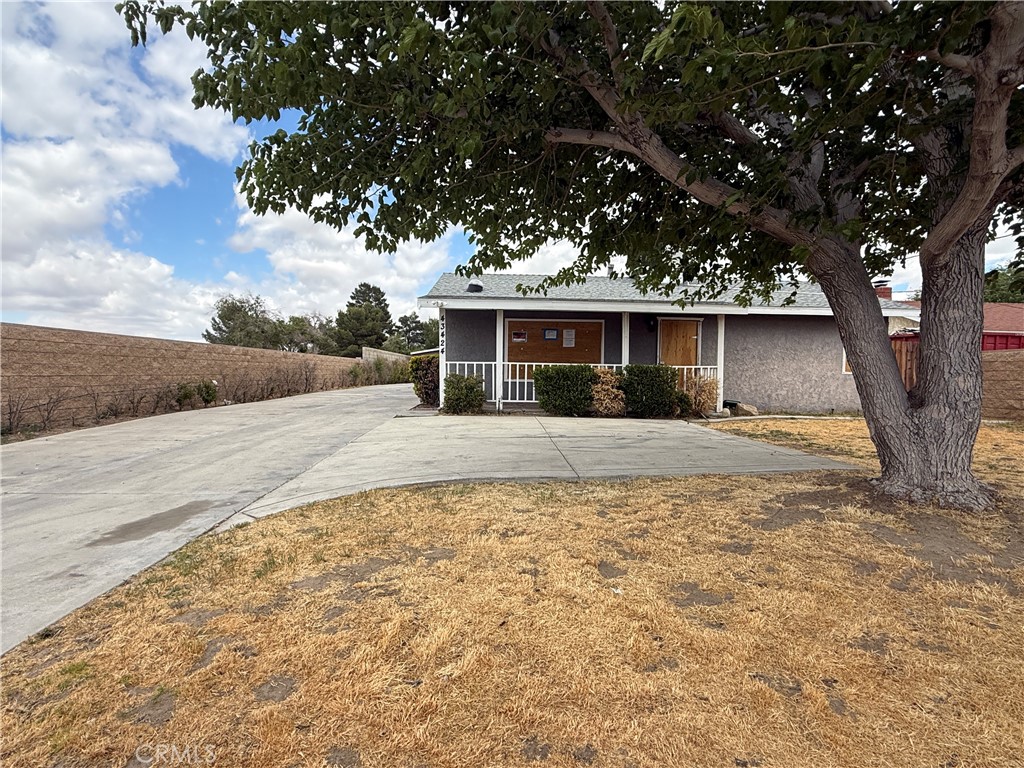 43424 20th Street W Property Photo 1