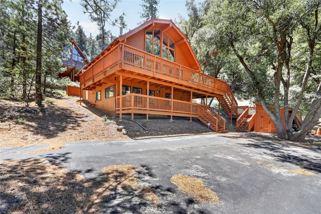 1523 Lassen Way Property Photo 1