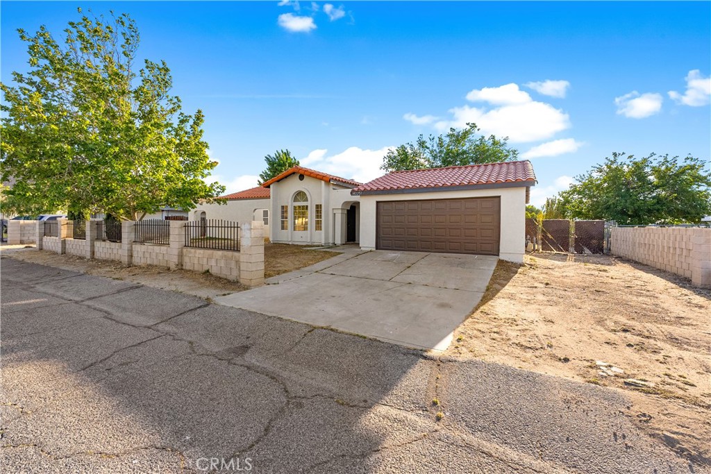 40251 Fieldspring Property Photo 2