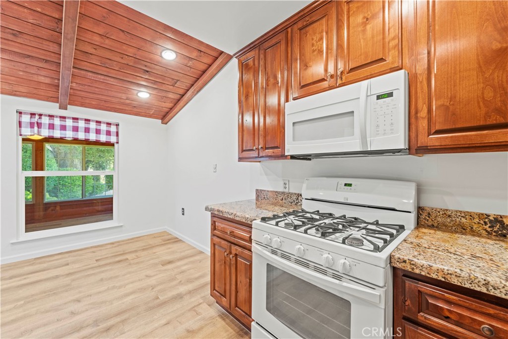 19120 Avenue Of The Oaks A Property Photo 20