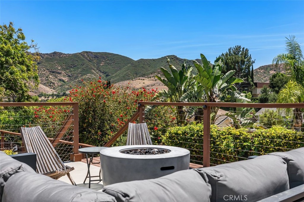5551 Rainbow Crest Property Photo 1