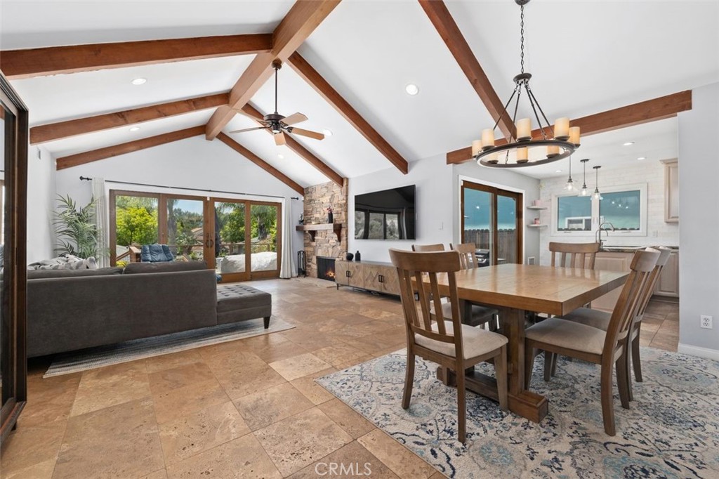 5551 Rainbow Crest Property Photo 7