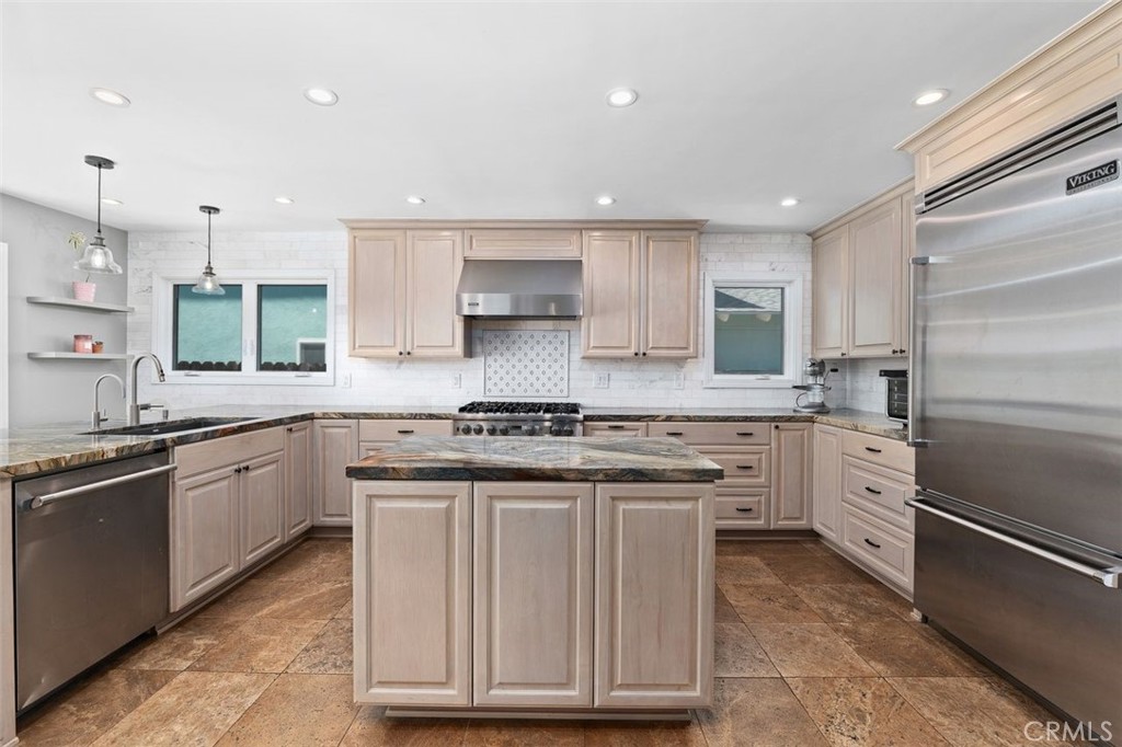 5551 Rainbow Crest Property Photo 11