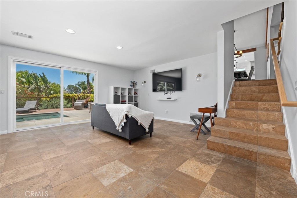 5551 Rainbow Crest Property Photo 18