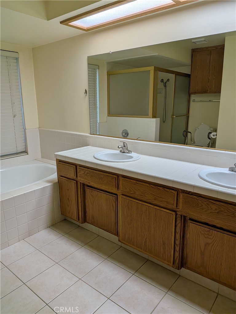 8817 Sierra Oak Property Photo 9