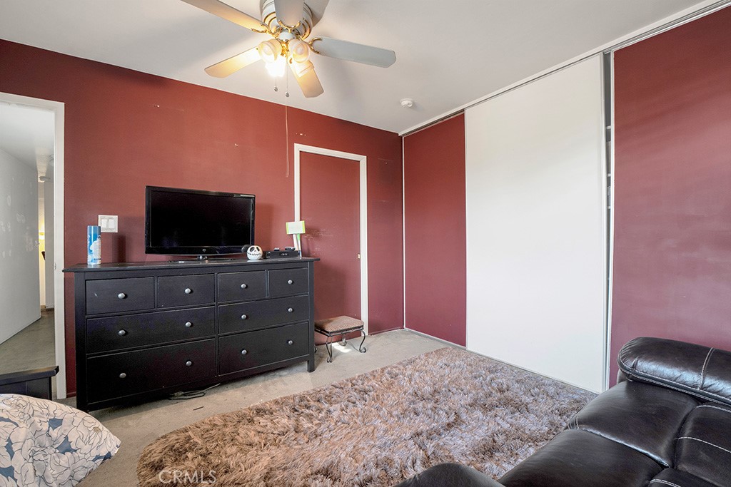 15850 Kalisher Street Property Photo 20