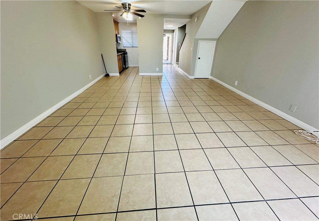 15031 Chatsworth 22 Property Photo 5