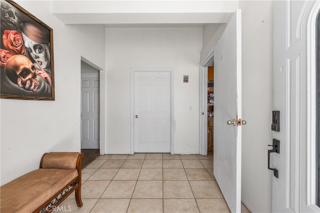 3104 Sacramento Property Photo 2