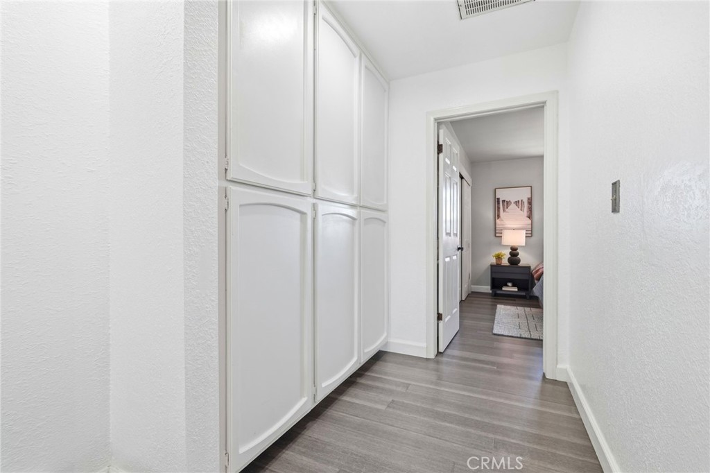 7304 Balboa C Property Photo 17